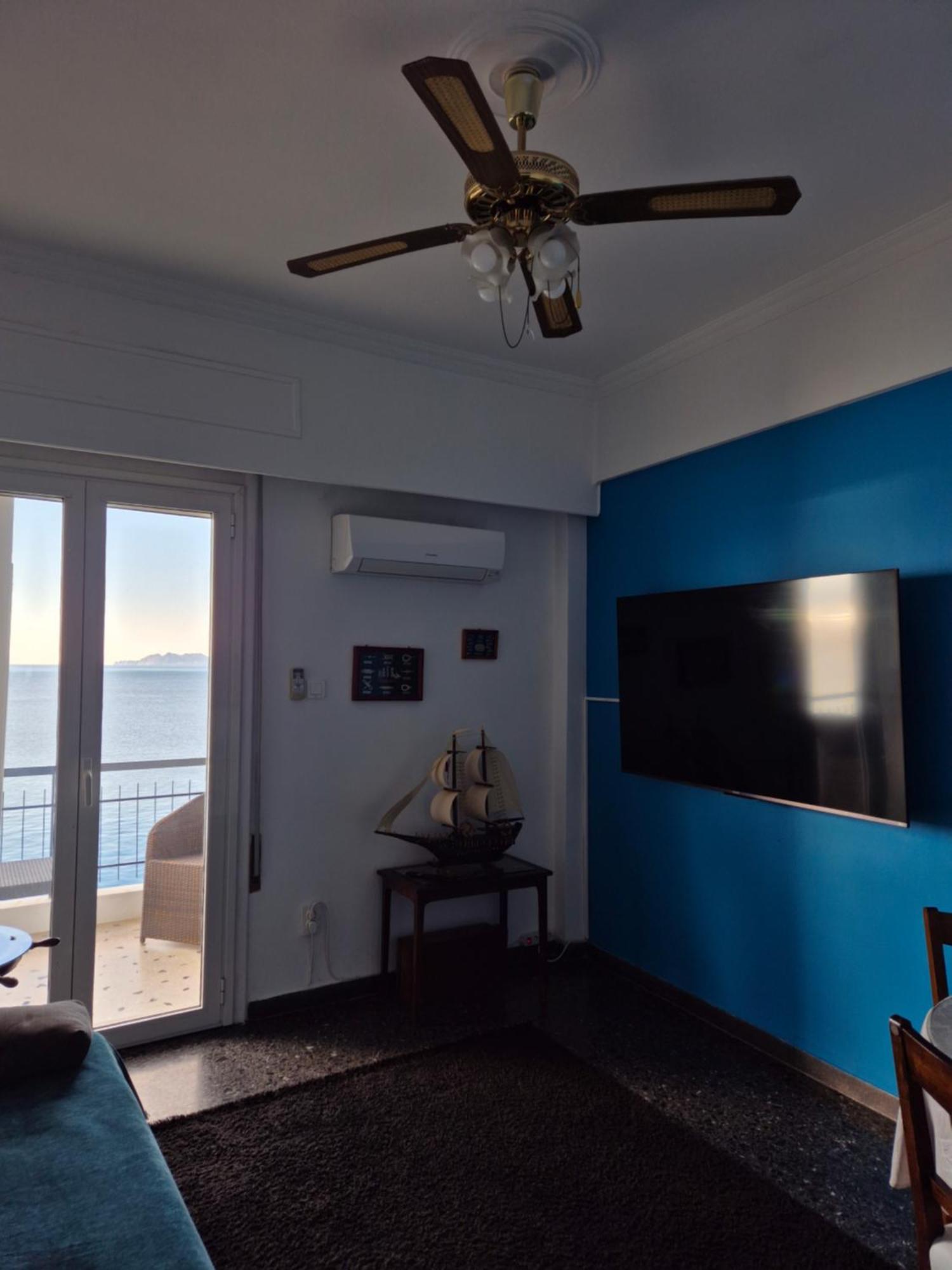 Captain'S Home Loutraki Екстериор снимка